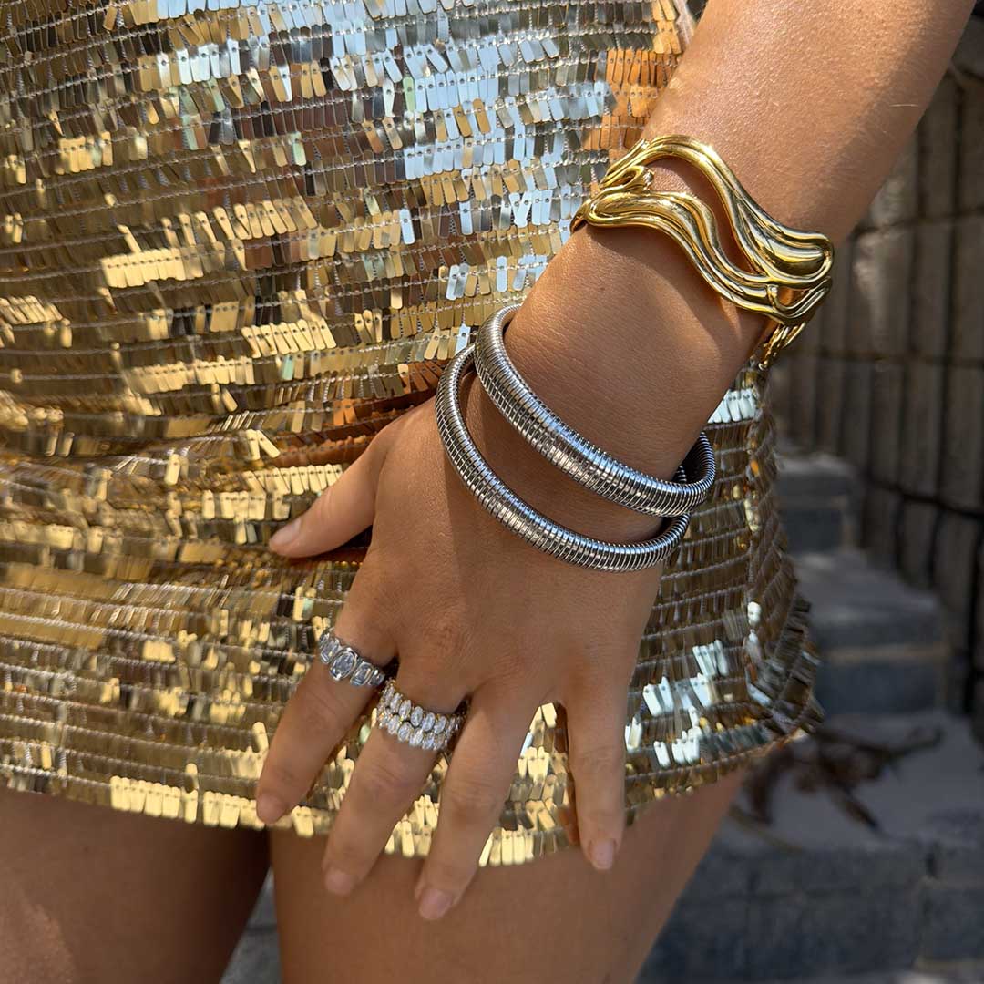 Livia Bangle